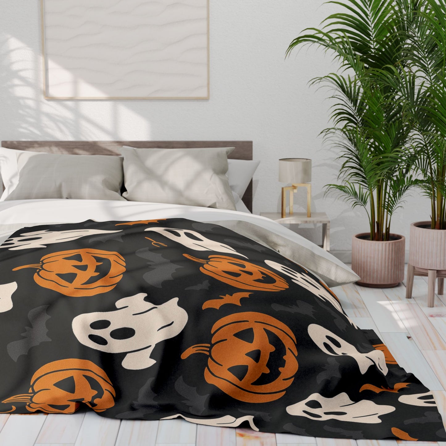 Halloween Fleece Blanket with Ghosts and Pumpkins, Cozy Throw for Fall Decor