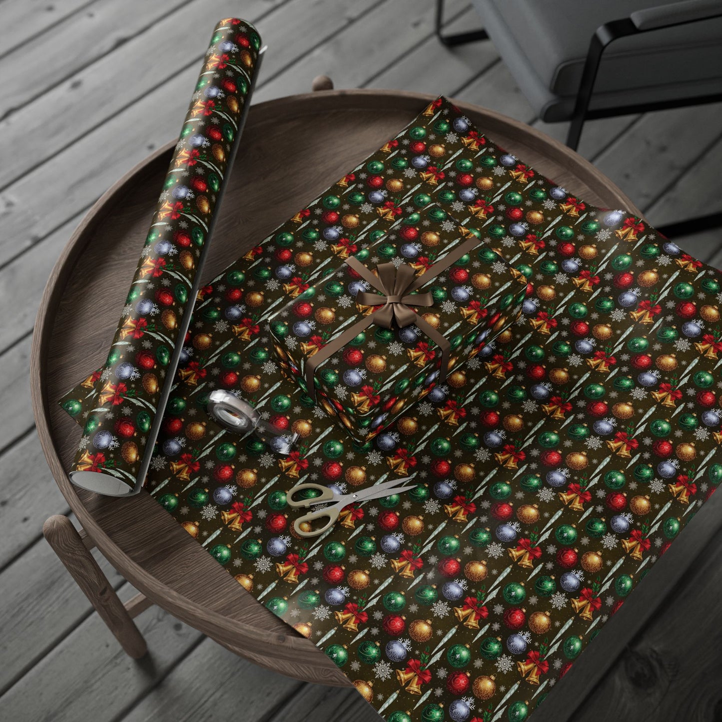 Vintage Christmas Gift Wrapping Paper - Festive Ornaments Design